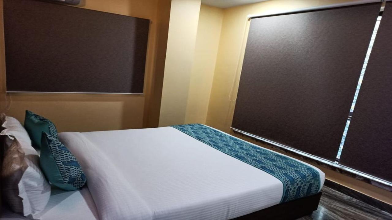 Hotel Aloka Residency Calcutta Extérieur photo